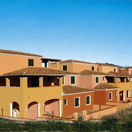 Appartamenti Le Ginestre E Gli Oleandri Cala Liberotto Exteriör bild