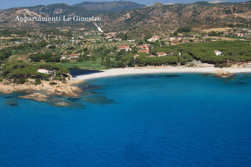 Appartamenti Le Ginestre E Gli Oleandri Cala Liberotto Exteriör bild